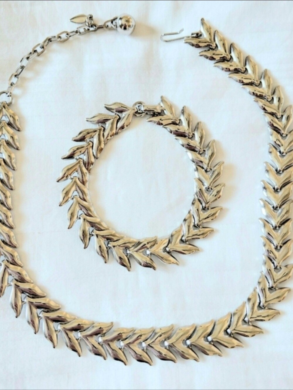 Silver Leaf Link Necklace And Bravelet Set